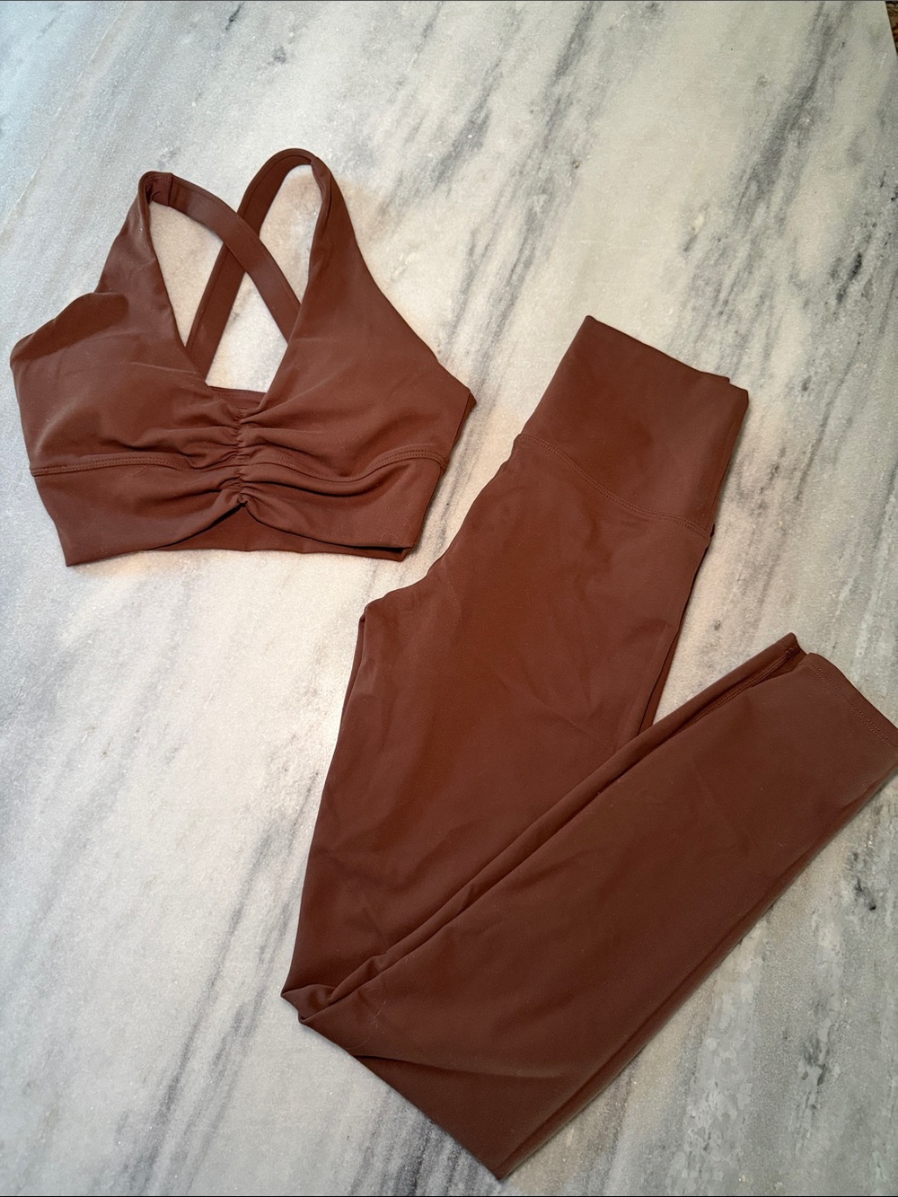 Beach Riot Brown Cross-Back Sports Bra & High-Waist Leggings Set